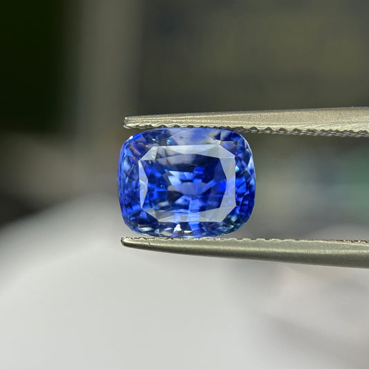 3.54ct Cornflower Blue Sapphire