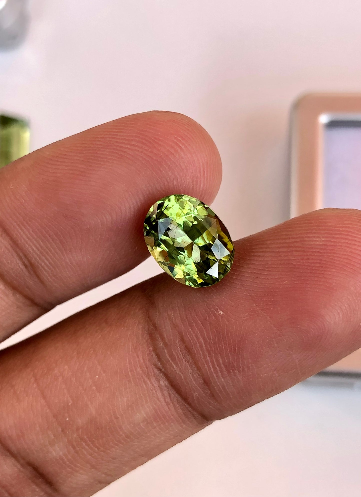 3.92 ct Natural Peridot