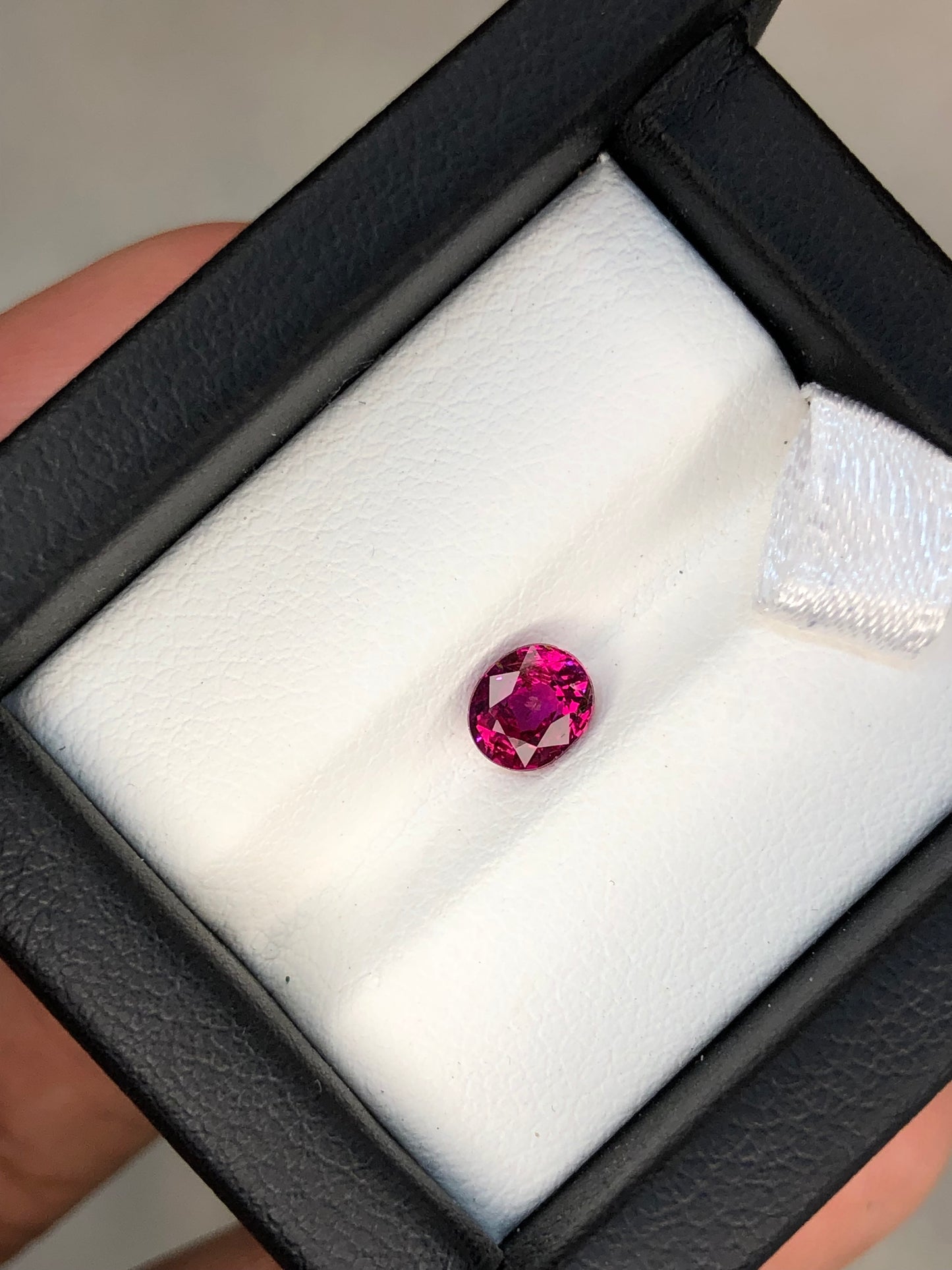 0.75 ct Unheat Mozambique Ruby