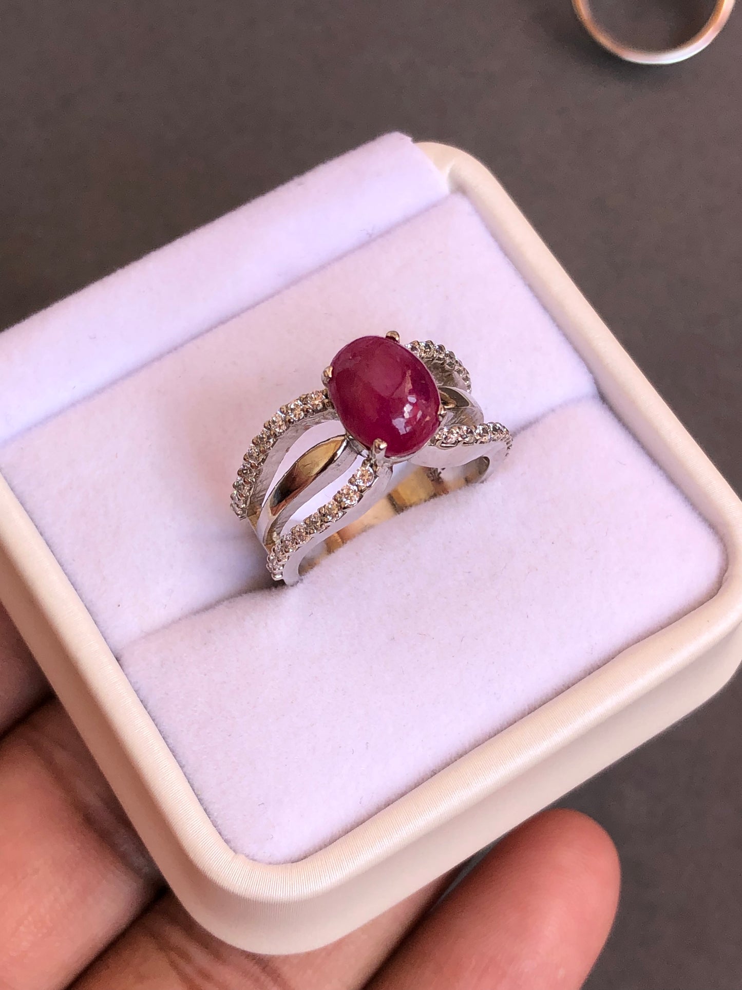 3.78 ct Unheat Ruby Ring