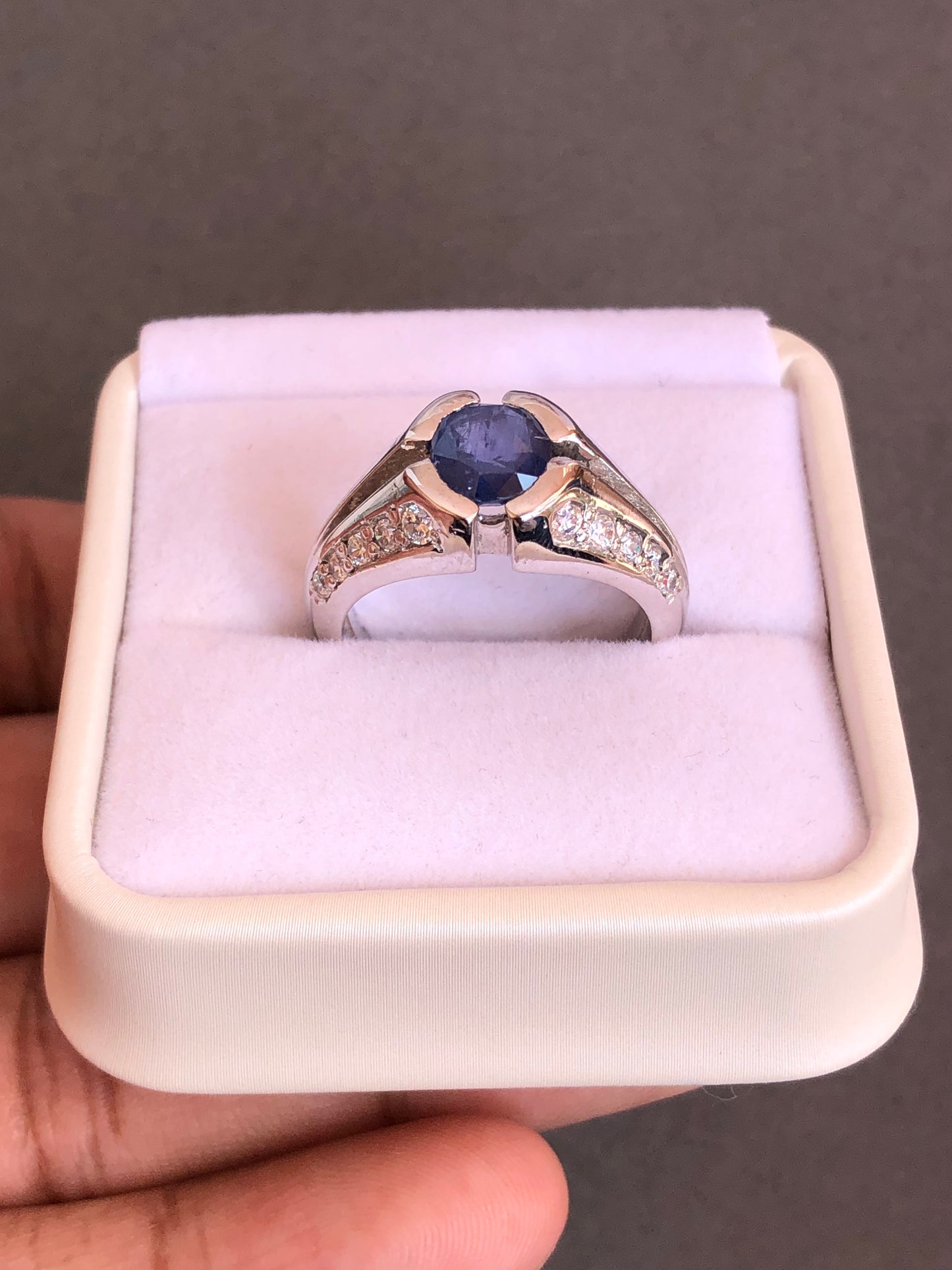 2.50 ct Blue Sapphire Ring