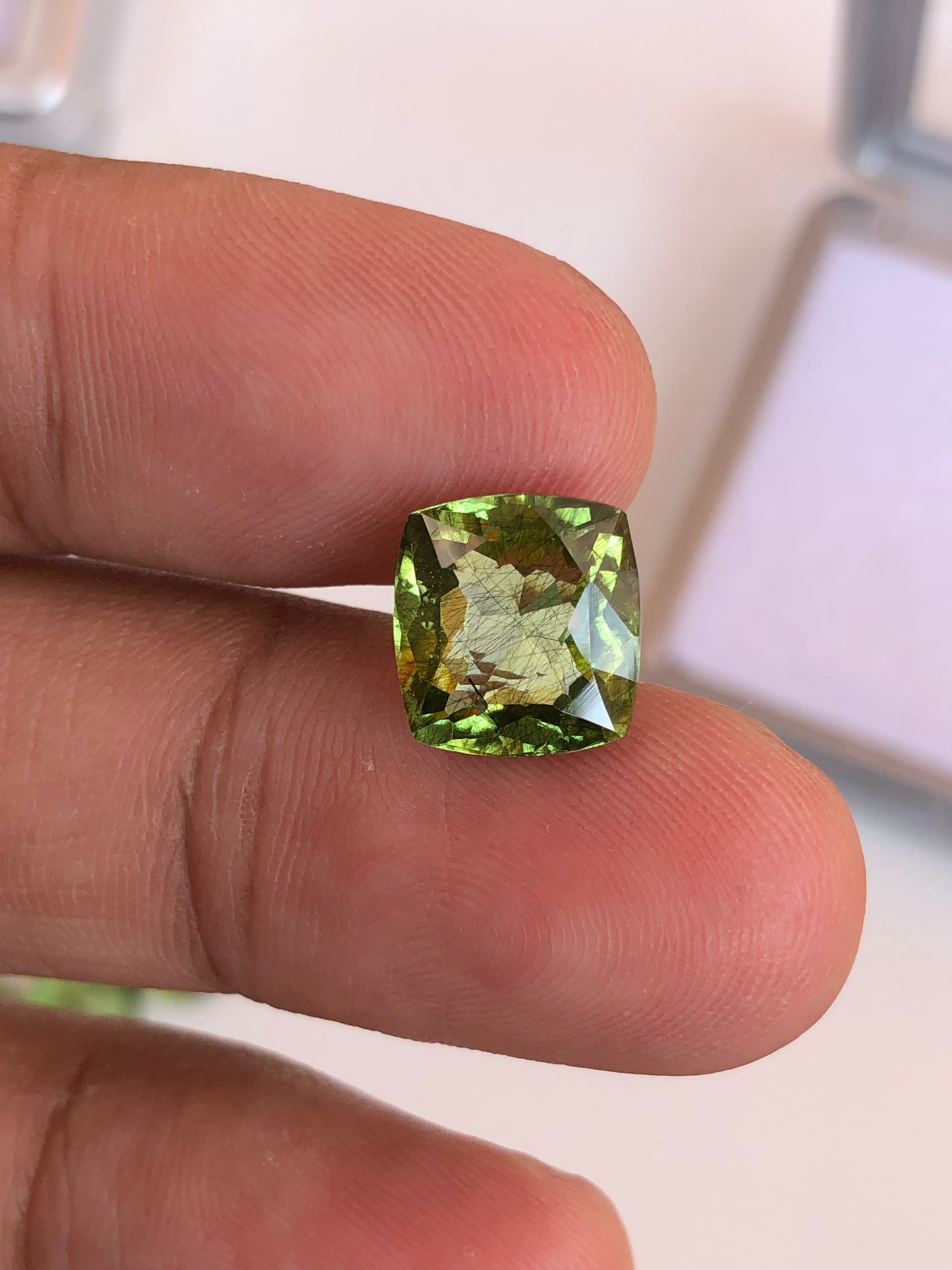 5.50 ct Natural Peridot