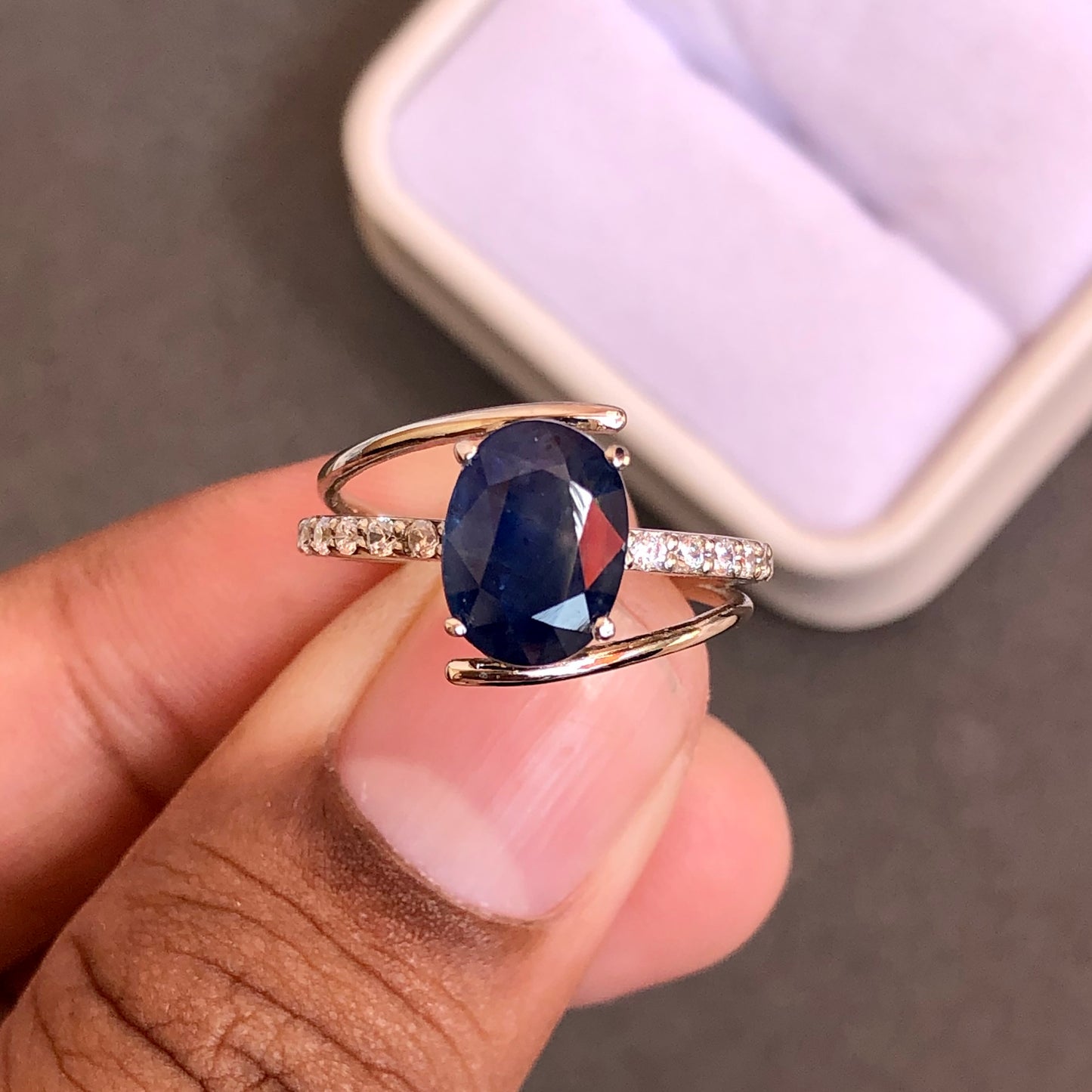 3.77 ct Natural Sapphire Ring