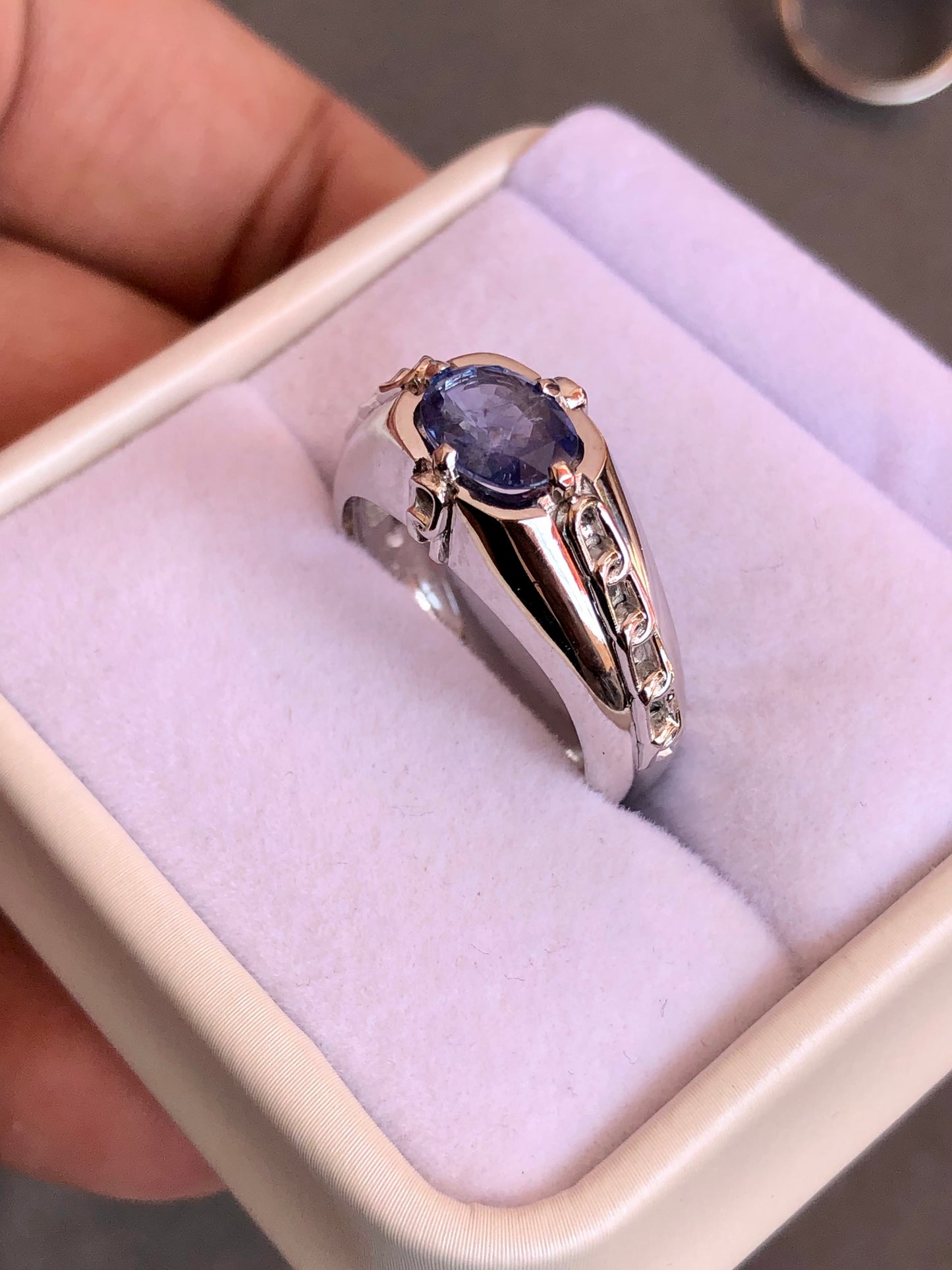 1.66ct Srilankan Blue Sapphire Ring