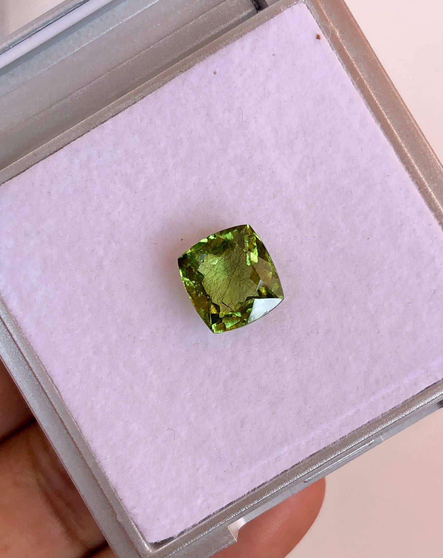 5.50 ct Natural Peridot