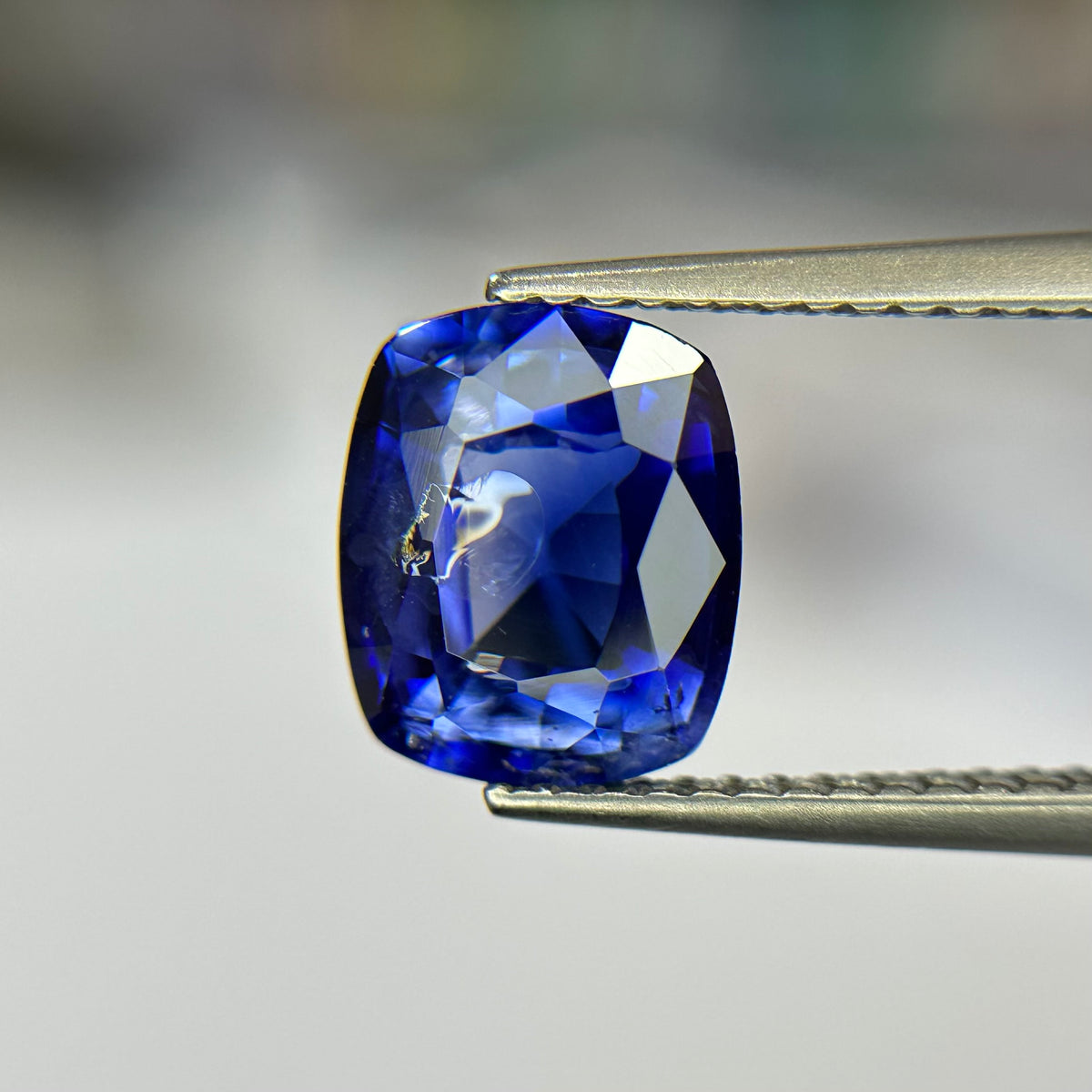 2.60 ct Blue Sapphire