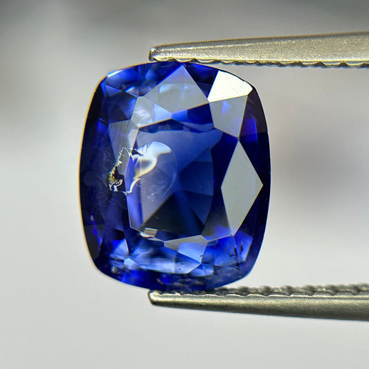 2.60 ct Blue Sapphire