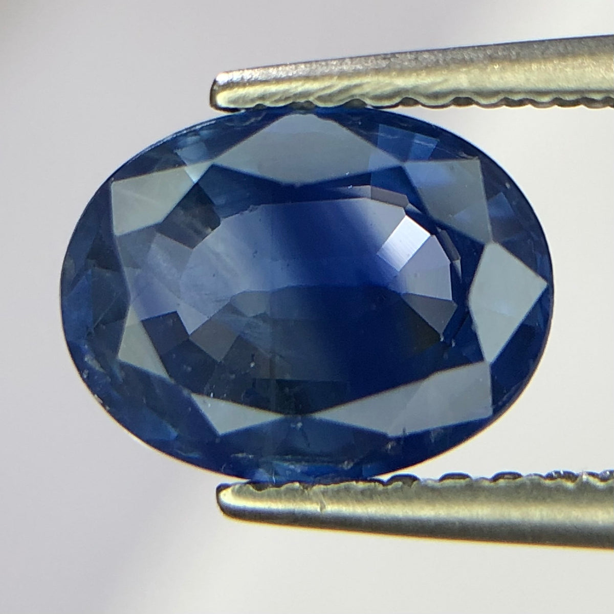 1.51 ct Blue Sapphire