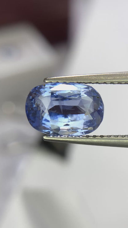3.06 ct Blue Sapphire