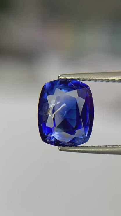 2.60 ct Blue Sapphire