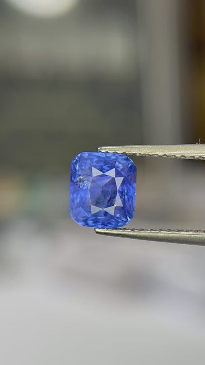 2.13 ct Blue Sapphire