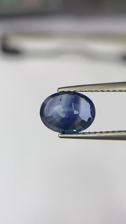 1.51 ct Blue Sapphire