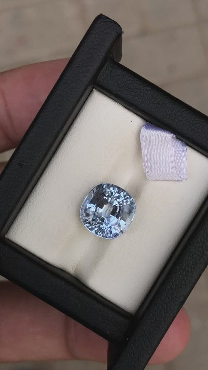 7.14 ct Blue Sapphire